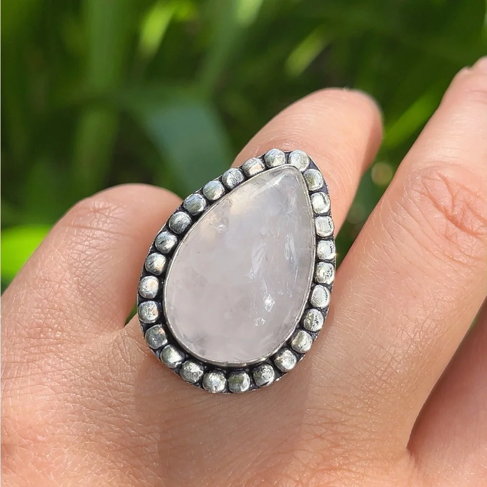 Size 6 925 silver plated rose pear‎ shape ring
